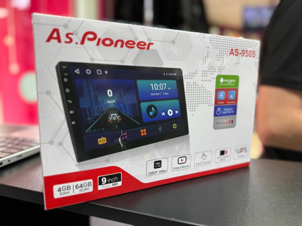 Магнитола CarLive CRL301 4/64Gb