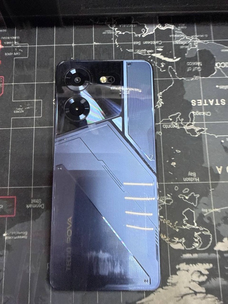 Мобильный телефон Tecno SPARK 20 PRO 8/256