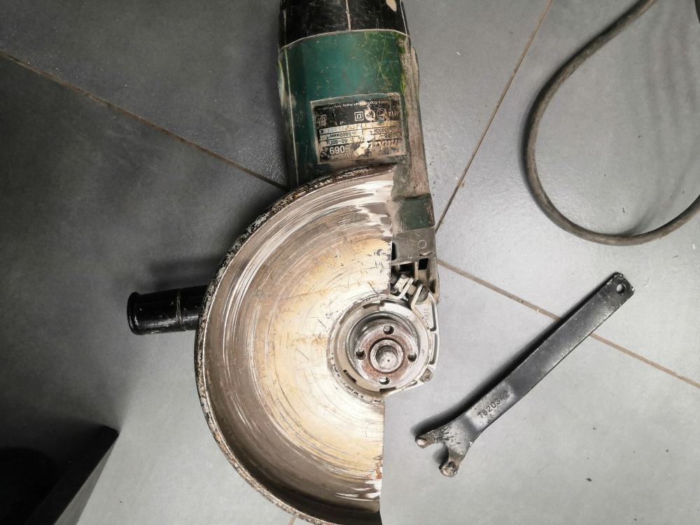 УШМ (Болгарка) makita 9069