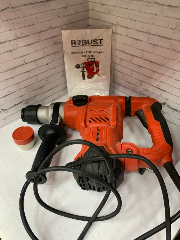 Перфоратор Robust RB31230