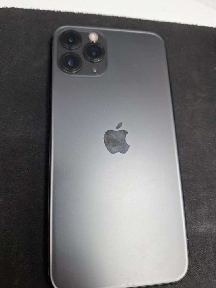Смартфон iPhone 11 PRO 64 Gb