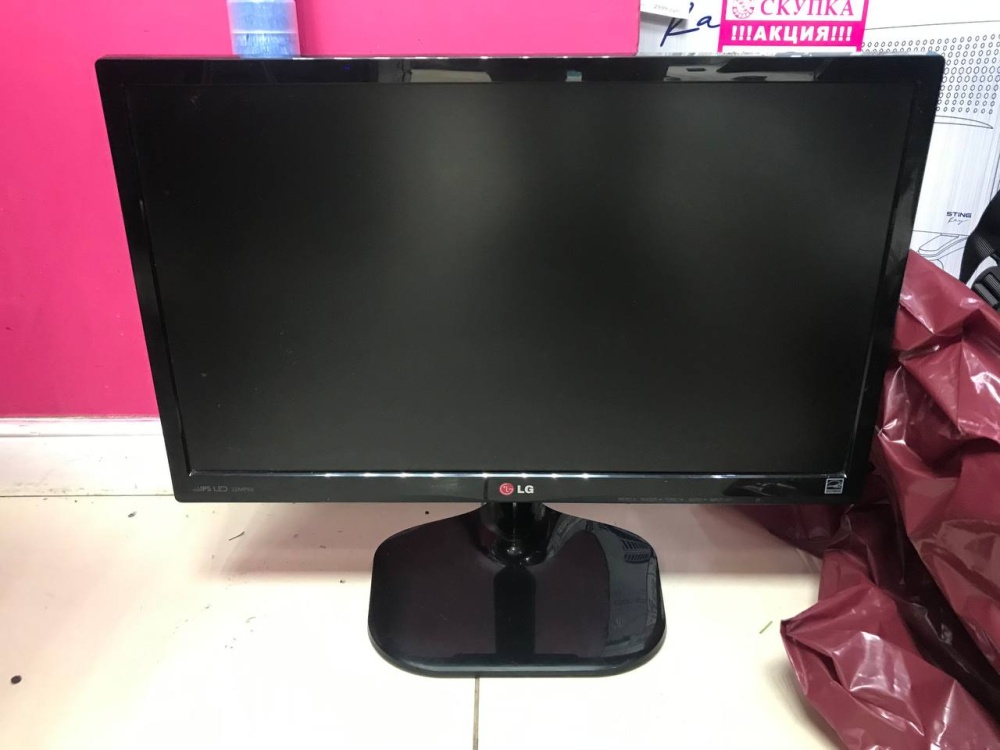 Монитор LG22