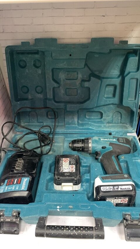 Шуруповерт Makita df347d