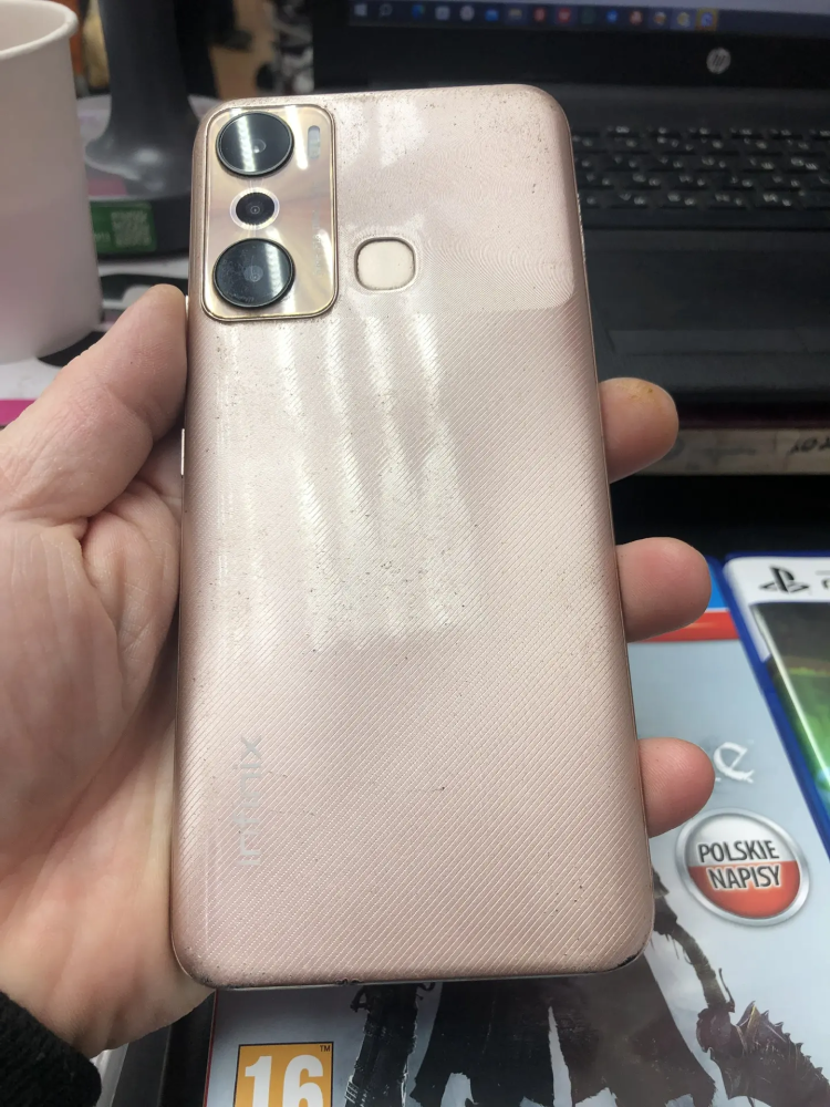 Мобильный телефон Infinix HOT20i